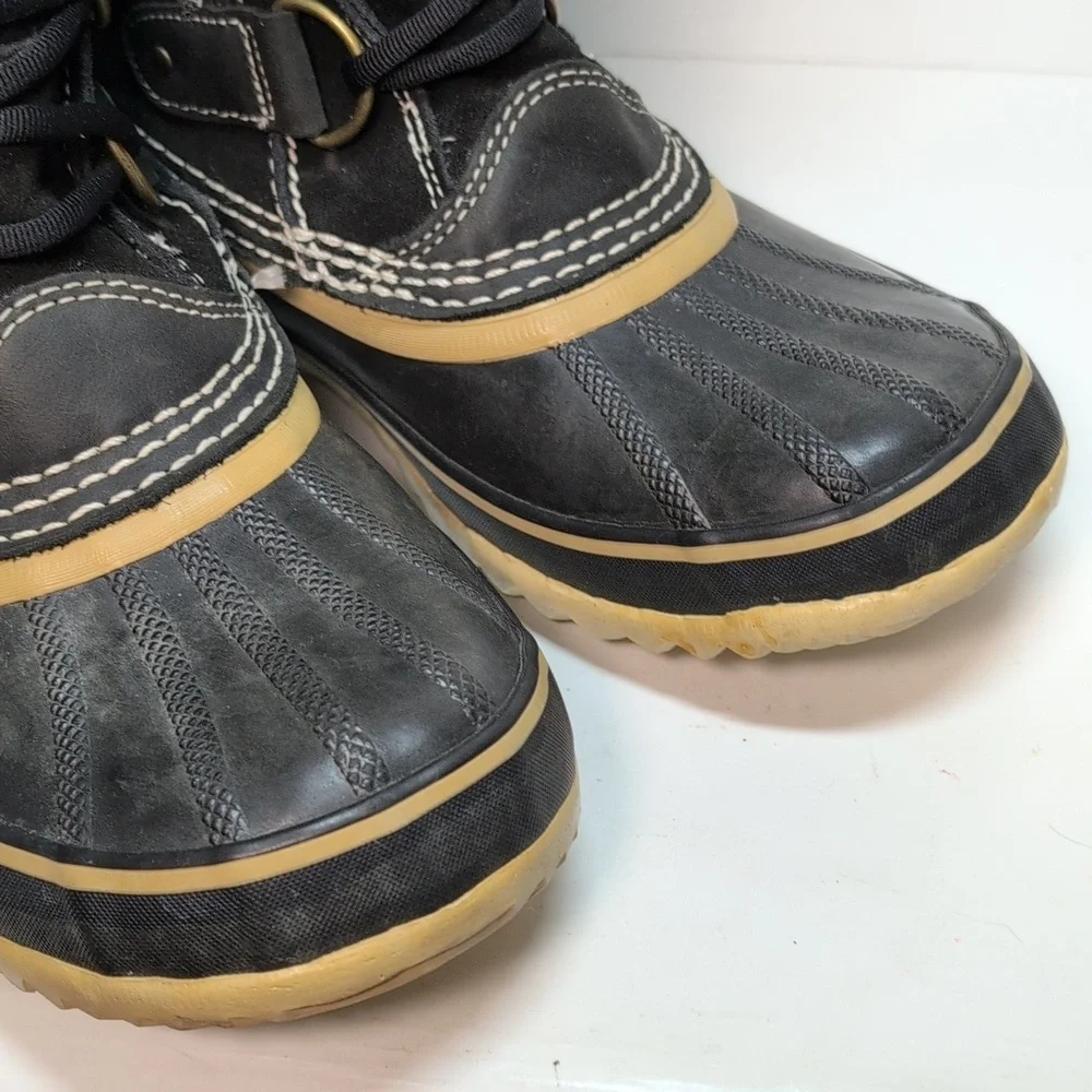 Sorel Joan of Arctic waterproof black suede winter boots womans size 9 EU 41.5